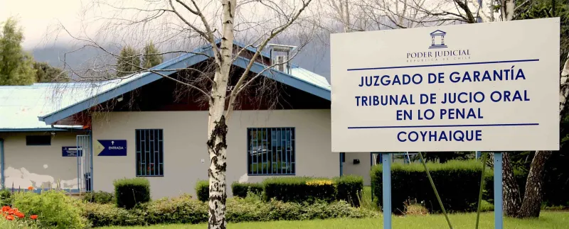 Juzgado de Garantía de Coyhaique decreta prisión preventiva de dos imputados por tráfico de drogas y tenencia ilegal de armas